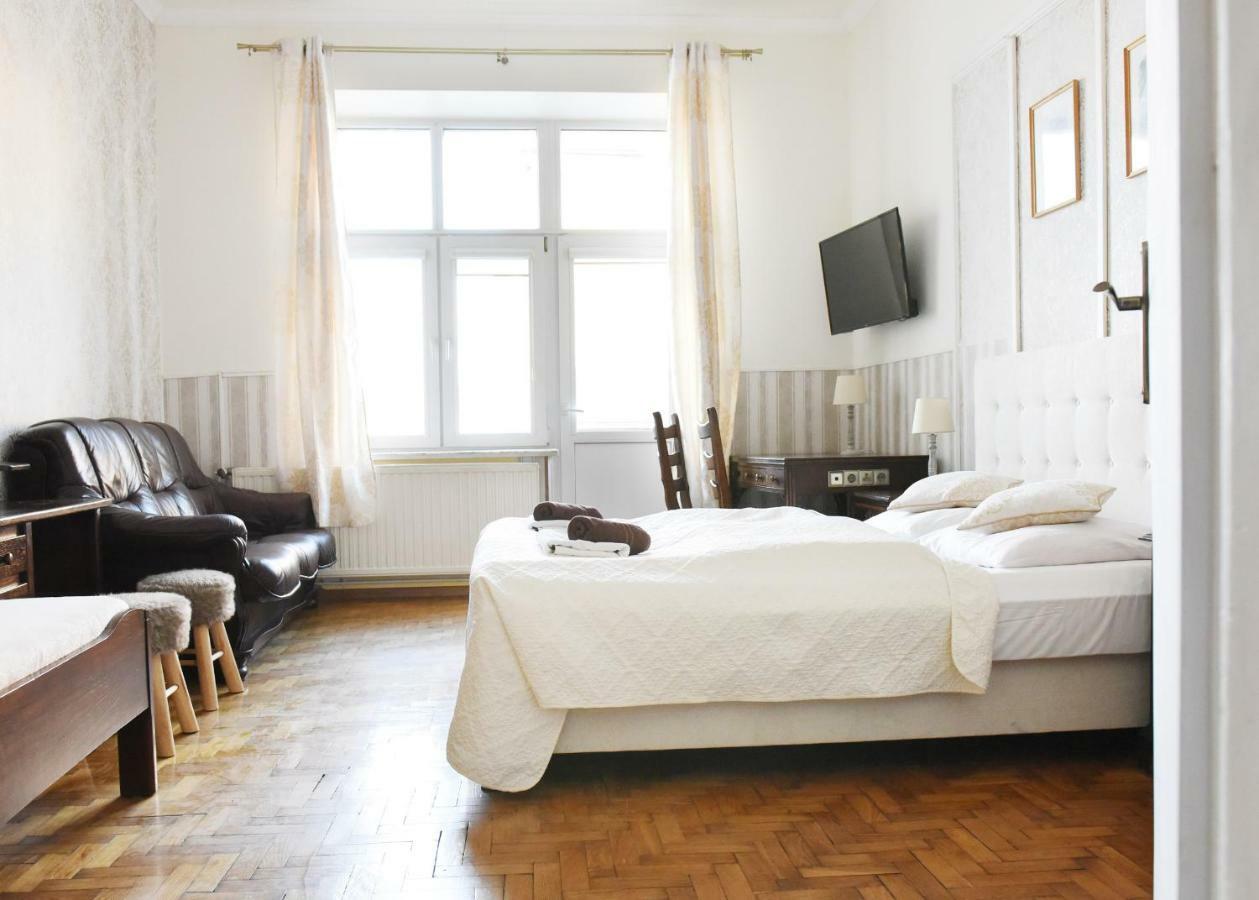 Apartament City, Clock ครอสโน ภายนอก รูปภาพ